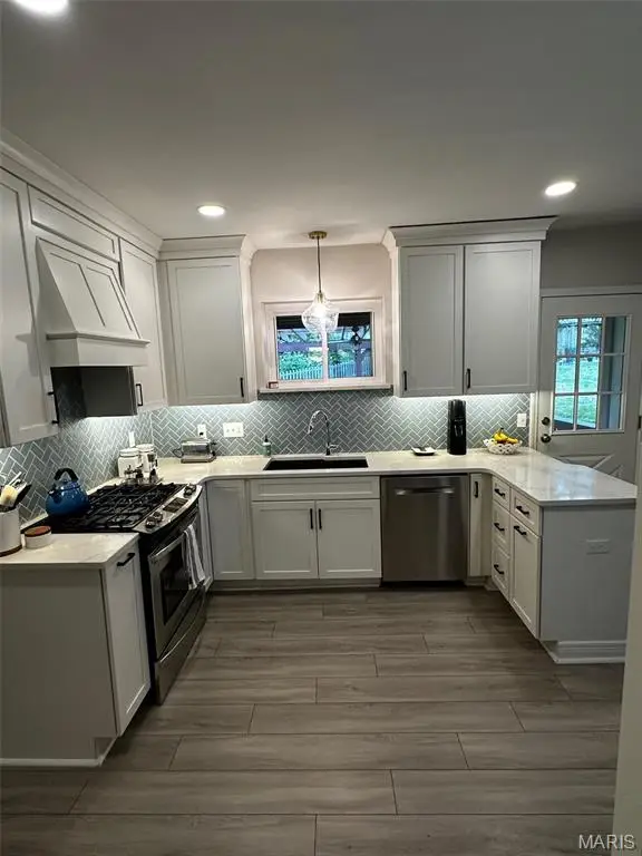 1445 Rankin Drive, Saint Louis, MO 63117 - #3