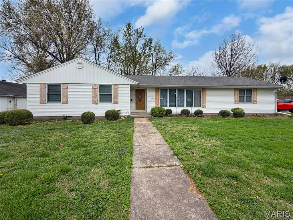 1020 W Taylor Street, Bowling Green, MO 63334 - #1