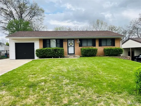 2021 Gladiator Drive, Fenton, MO 63026