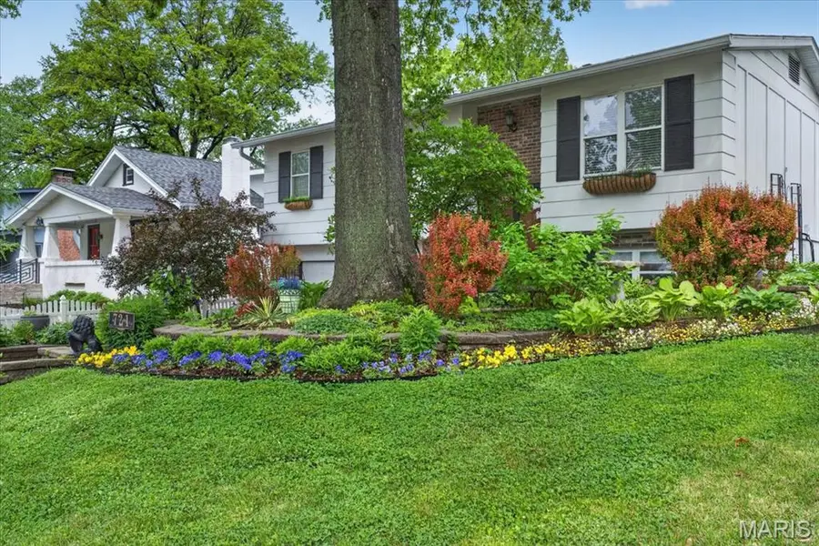 721 Oakway Place, Glendale, MO 63122 - #2