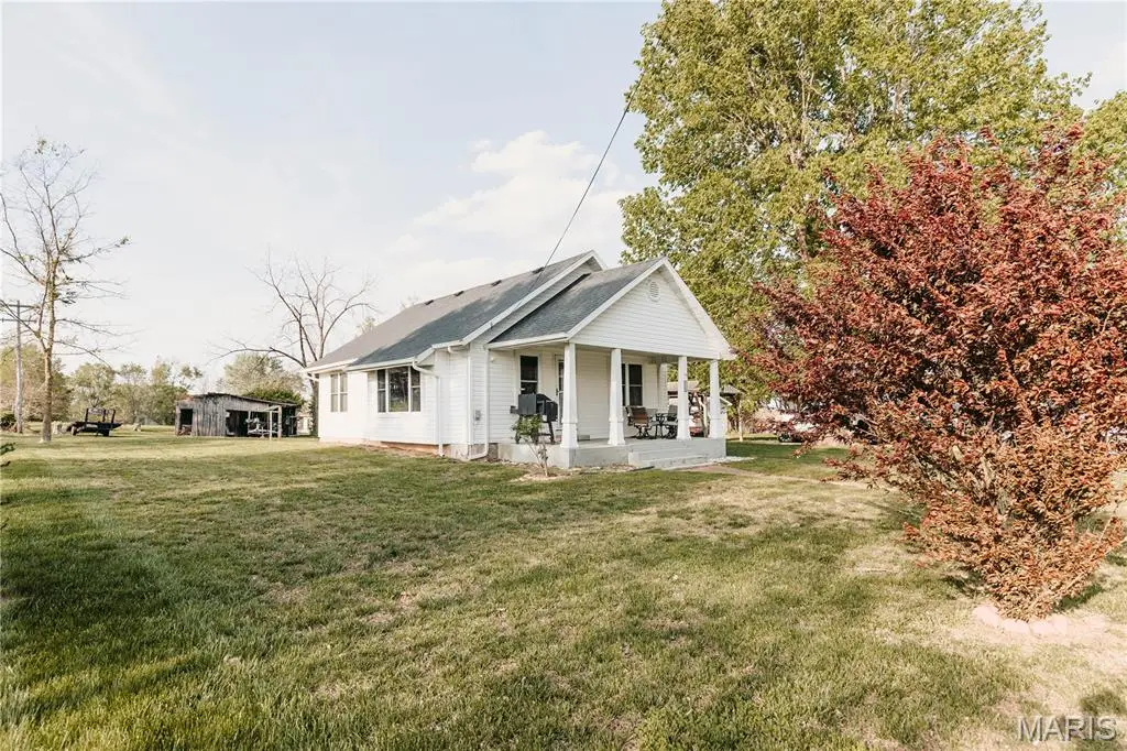 614 10th Street, Vienna, MO 65582 - #1