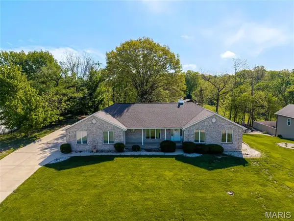 3 Forest Drive Drive, Maryville, IL 62062