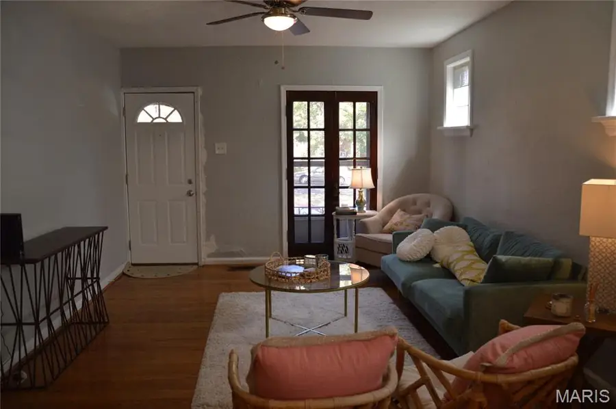 5008 Oleatha Avenue, Saint Louis, MO 63139 - #3