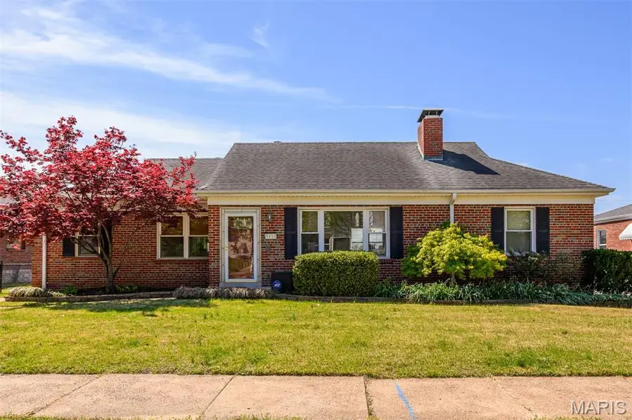 5410 Lindenwood Avenue, Saint Louis, MO 63109 - #2