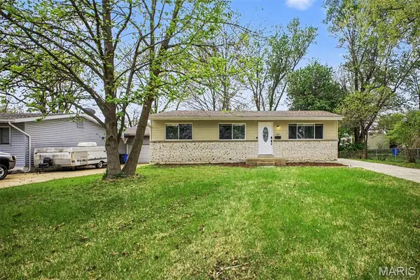 1180 Kostka Lane, Florissant, MO 63031