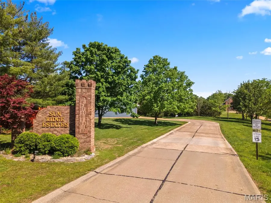22 Sun Ridge Pl, Imperial, MO 63052 - #2