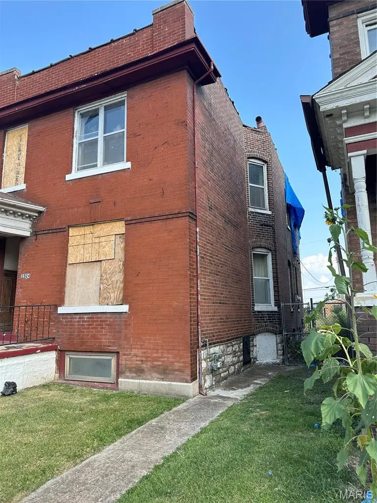 3524 Paris Avenue, Saint Louis, MO 63115 - #2