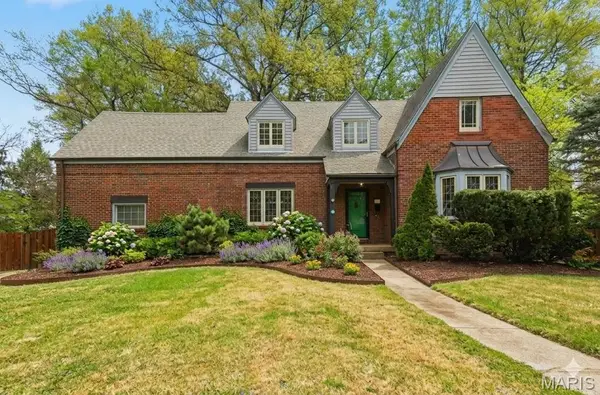 72 Bellerive Acres, Normandy, MO 63121