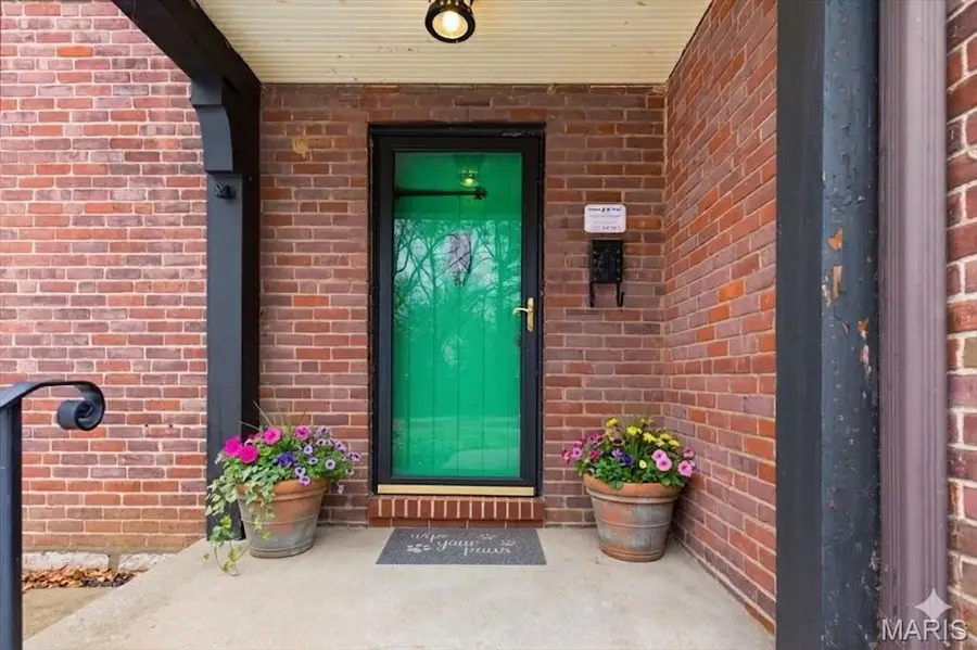 72 Bellerive Acres, Normandy, MO 63121 - #2