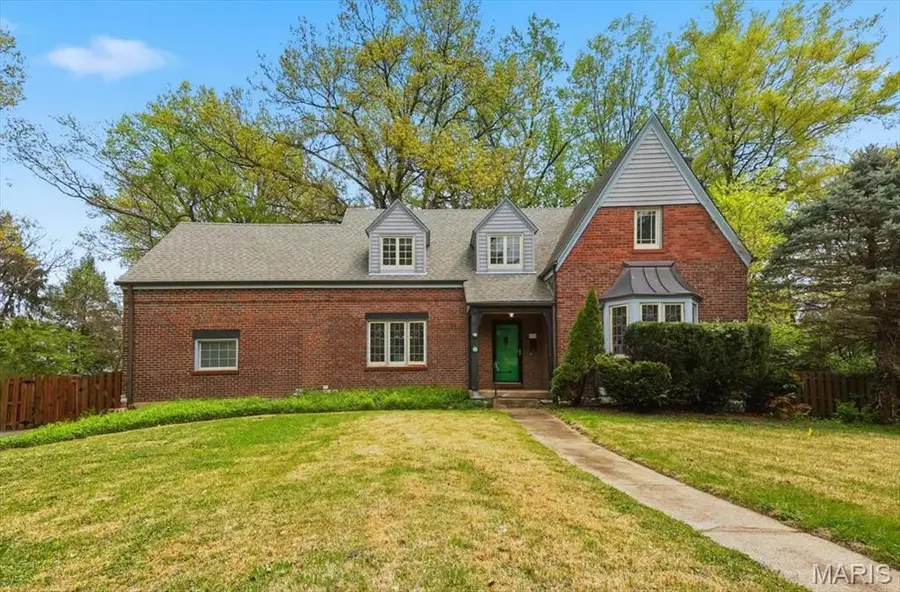 72 Bellerive Acres, Normandy, MO 63121 - #3