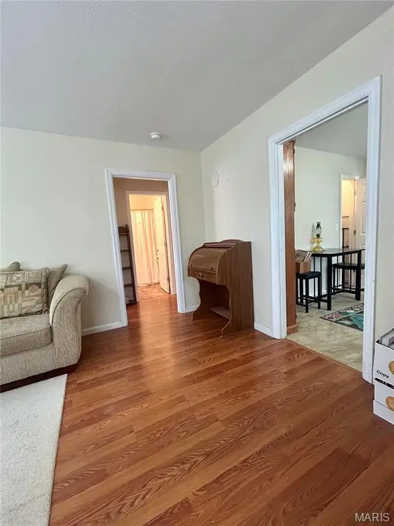 409 W James Avenue, Cuba, MO 65453 - #3