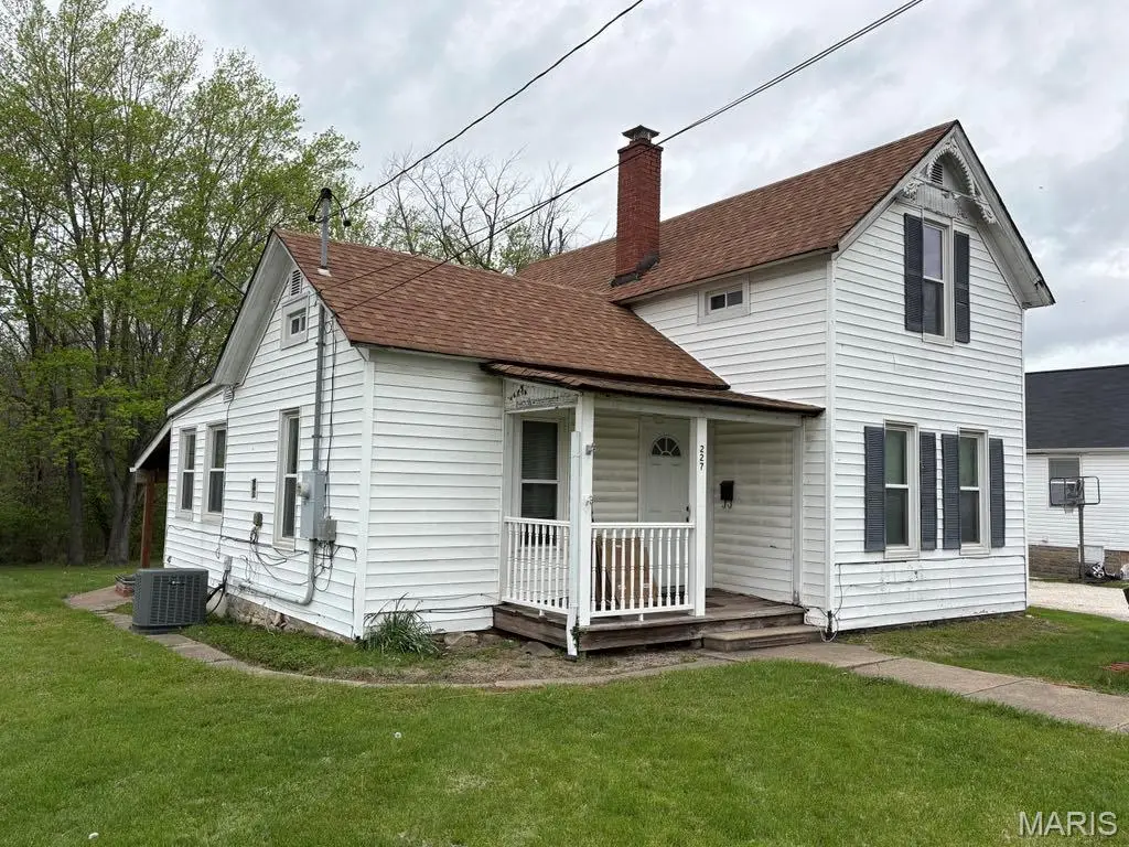 227 S State Highway 47, Warrenton, MO 63383 - #1