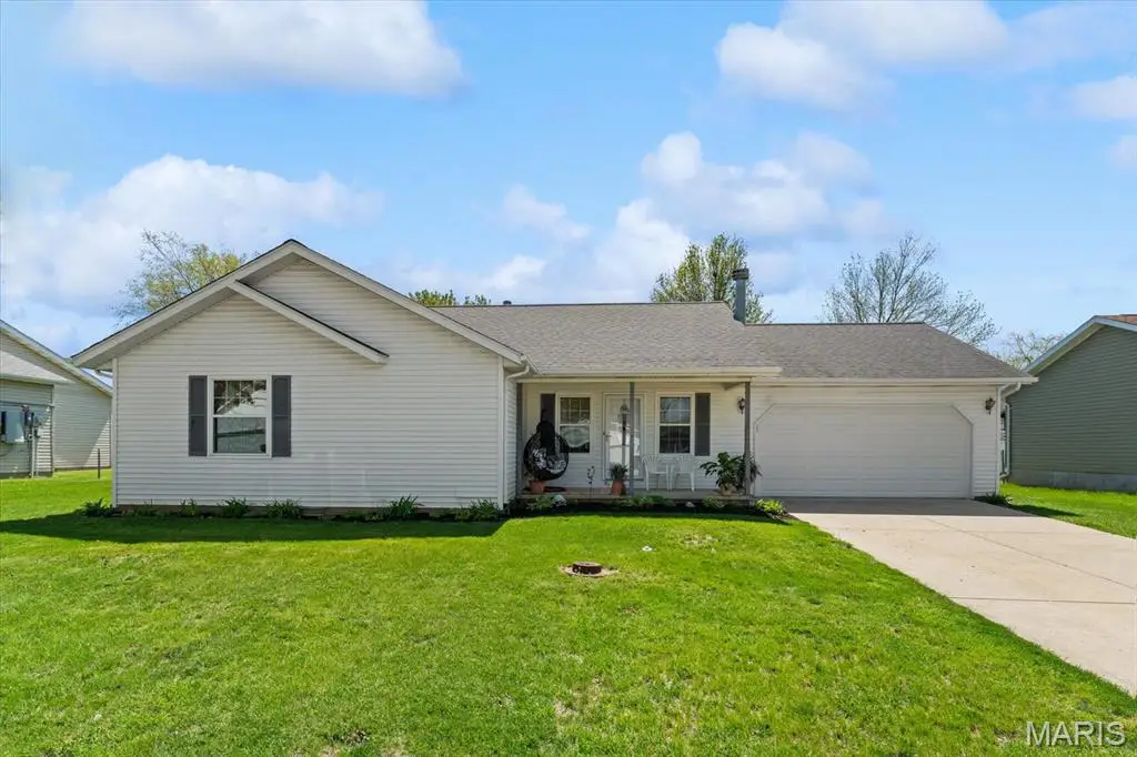 120 E Hunters Ridge, Valmeyer, IL 62295 - #1
