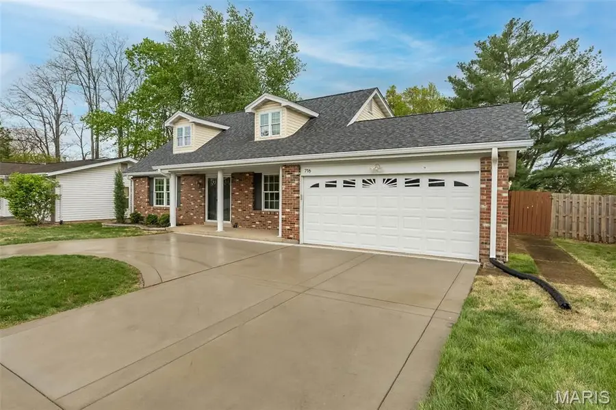 716 Reinke Road, Ballwin, MO 63021 - #2