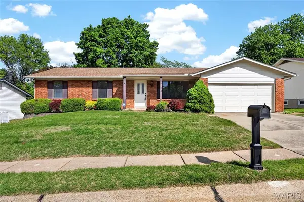 313 Gum Tree Drive, St Charles, MO 63301