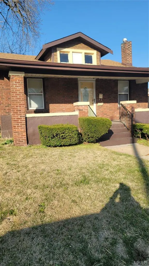 6205 Dardanella Avenue, St Louis, MO 63121