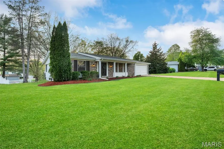 17 Atwood Drive, Saint Peters, MO 63376 - #2