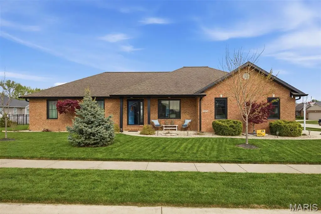 13976 Lincoln Drive, Breese, IL 62230 - #1