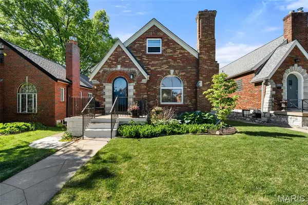 5716 Winona Avenue, St Louis, MO 63109