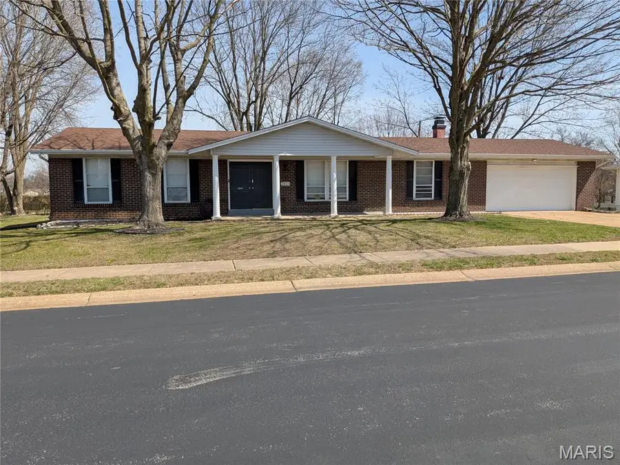 2824 Olde Greenwich Drive, Saint Charles, MO 63301 - #2