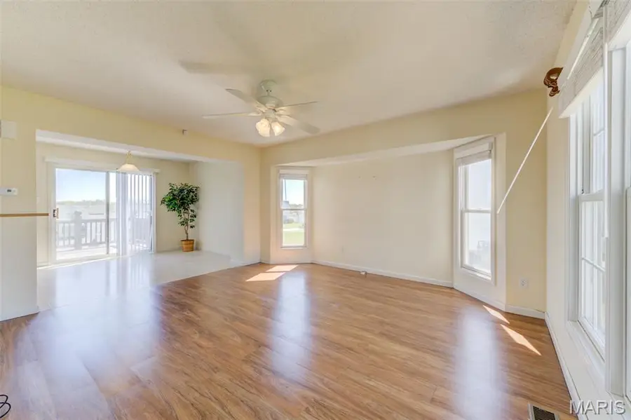 1059 Chesterfield Drive, Wentzville, MO 63385 - #2