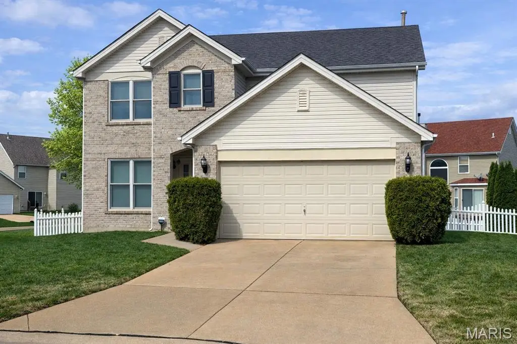 19 Jost Manor Court, Florissant, MO 63034 - #1