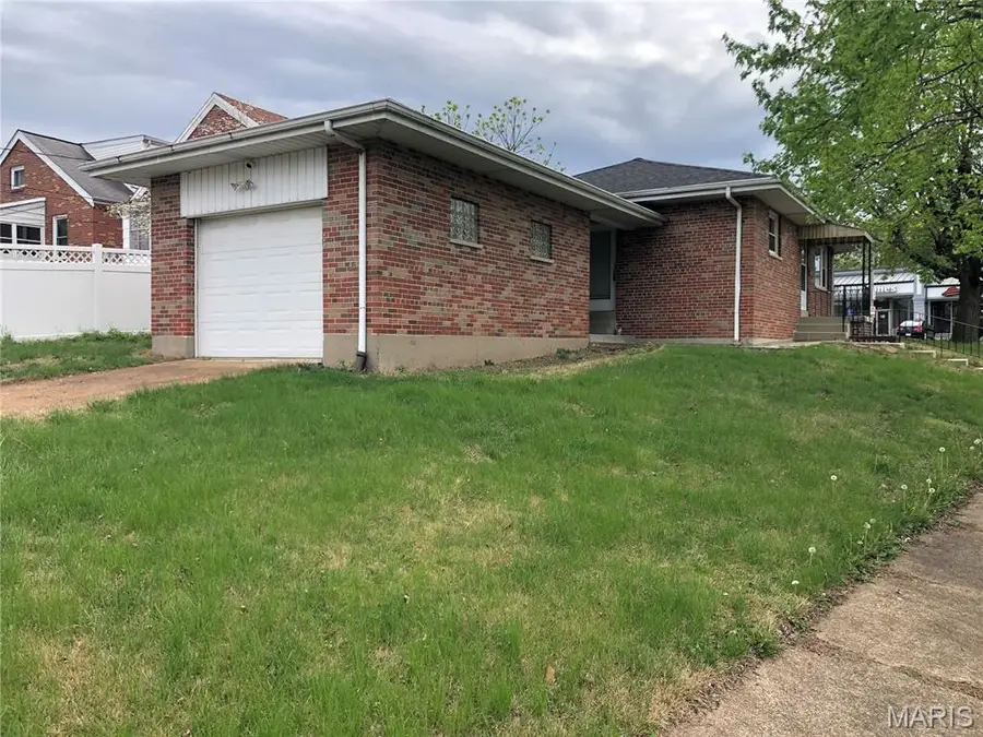 4337 Loughborough Avenue, Saint Louis, MO 63116 - #3