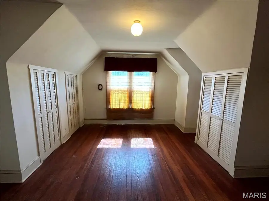 405 N Kingshighway Street, Saint Charles, MO 63301 - #3