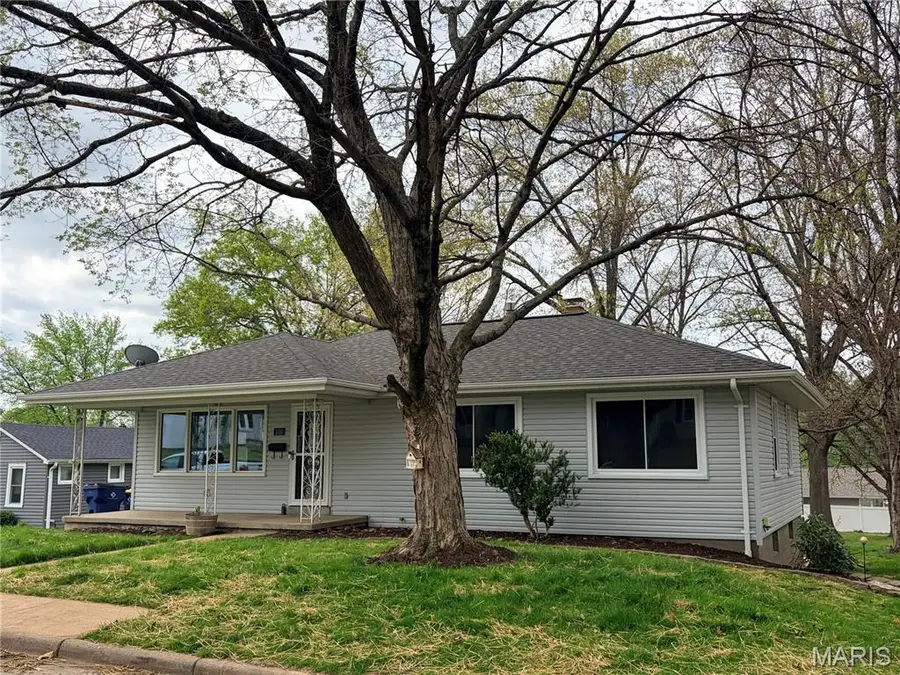 1310 E 6th Street, Washington, MO 63090 - #2