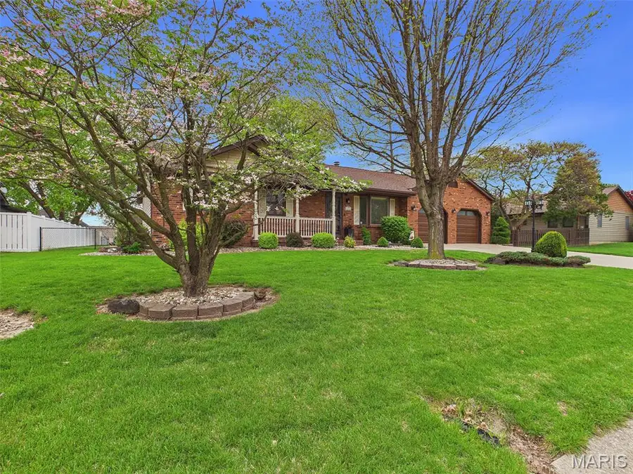 193 Meadow Drive, Bethalto, IL 62010 - #2