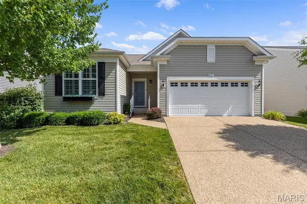 427 Barn Swallow Drive, Lake St Louis, MO 63367