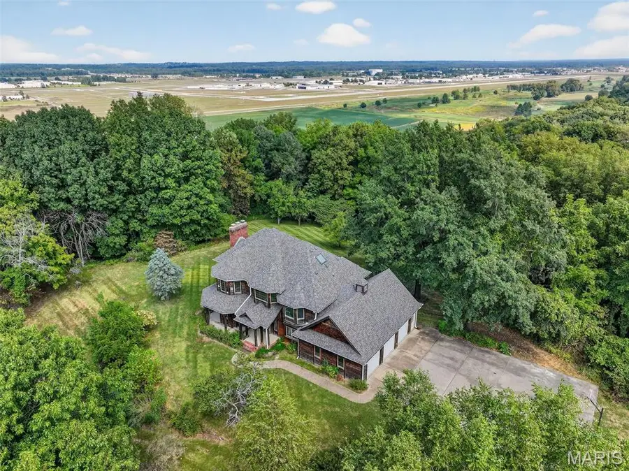 18230 Hager Lane, Chesterfield, MO 63005 - #2