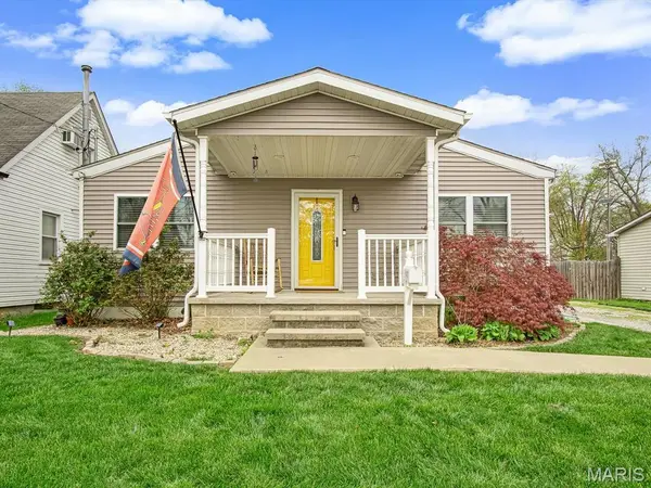 402 S Elizabeth Street, New Athens, IL 62264
