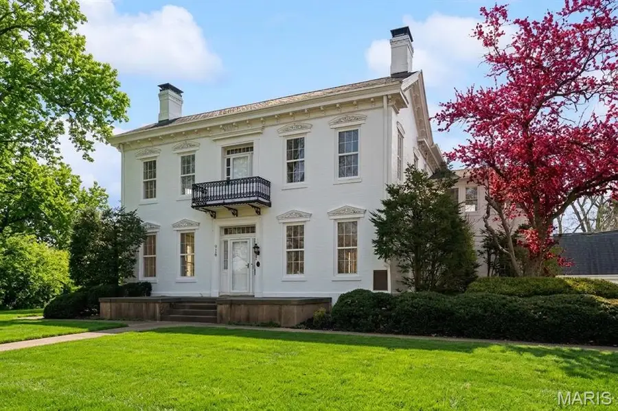 918 Belleville Street, Lebanon, IL 62254 - #2