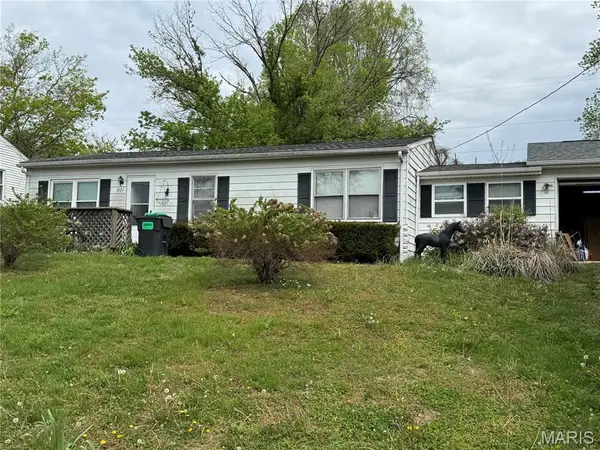 621 Bernard Drive, Belleville, IL 62223