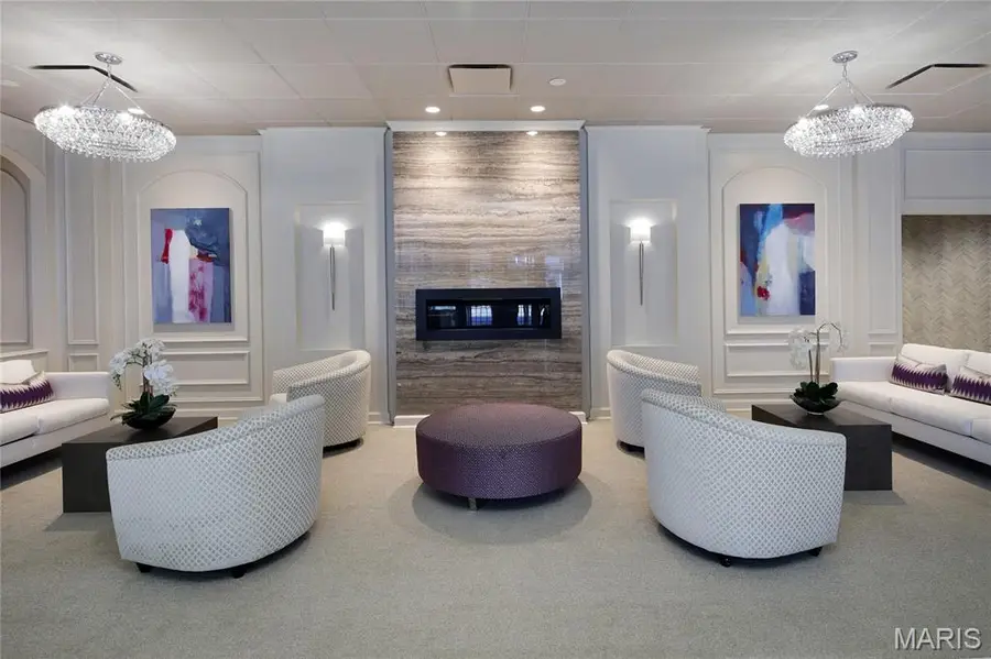 200 S Brentwood Boulevard #13A, Clayton, MO 63105 - #3