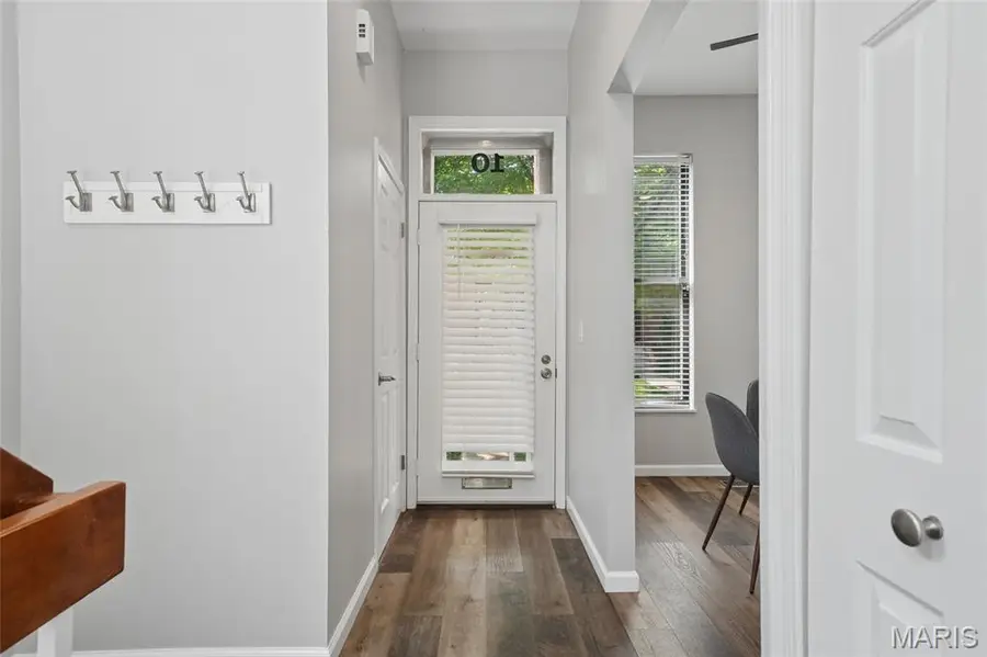 10 Manhattan Mews, Saint Louis, MO 63108 - #3