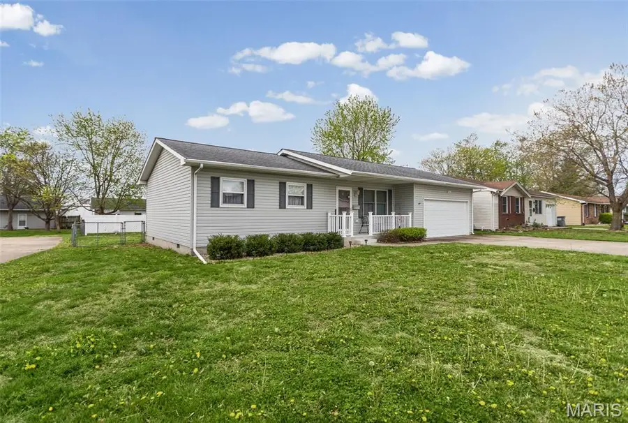 114 Rosewood Drive, Jerseyville, IL 62052 - #3