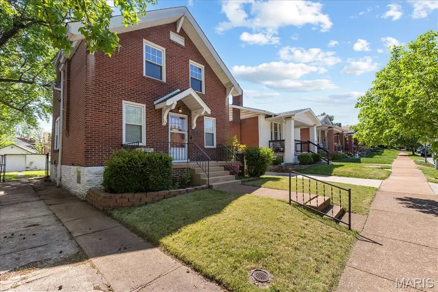 4948 Neosho Street, Saint Louis, MO 63109 - #2