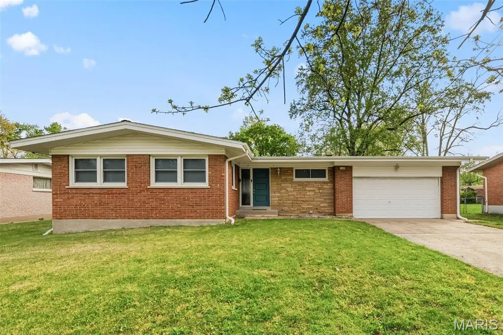 2100 Argo Drive, Florissant, MO 63031 - #1