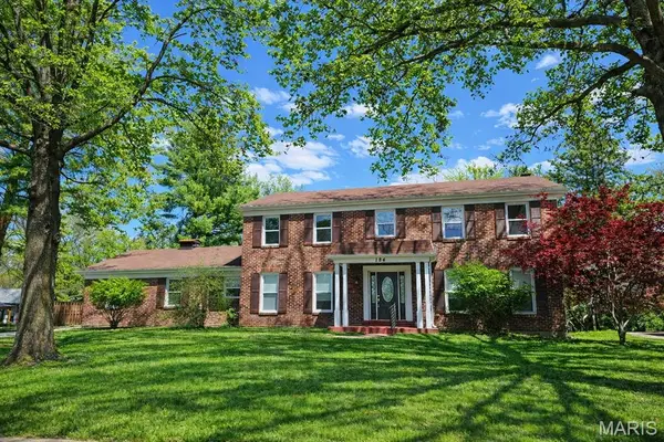 184 Gunston Hall Court, Chesterfield, MO 63017