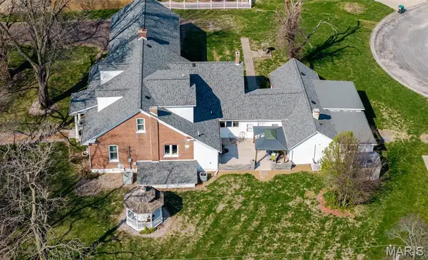 339 E Mill, Millstadt, IL 62260