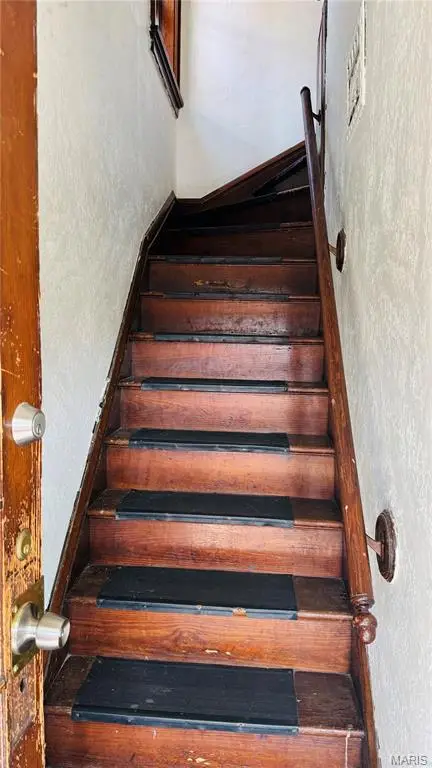 4054 S Spring Avenue, Saint Louis, MO 63116 - #2