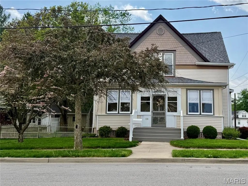 114 E Main Street, Greenville, IL 62246 - #1