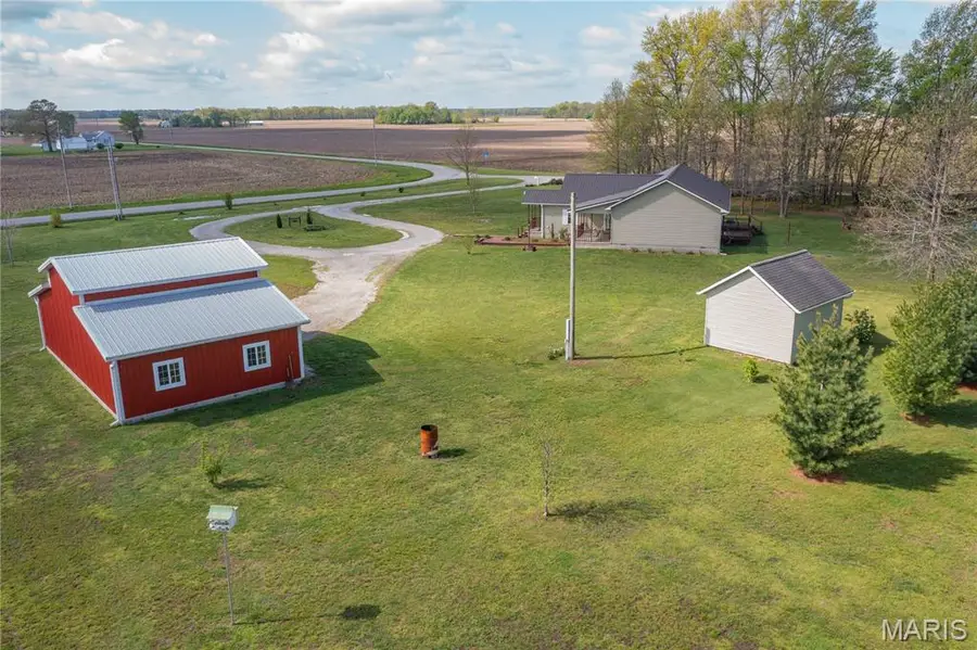 1543 N 1525 Street, Brownstown, IL 62418 - #3