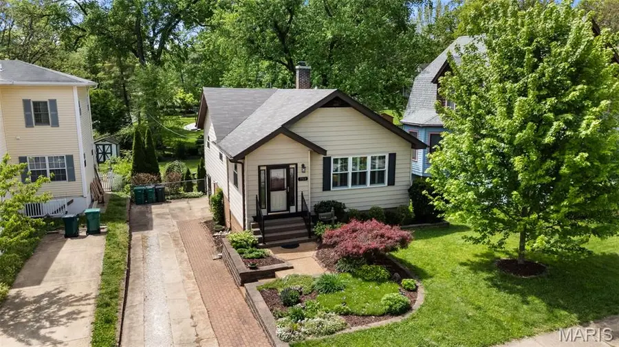 754 Greeley Avenue, Webster Groves, MO 63119 - #3