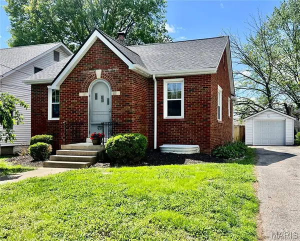 929 S 5th Street, Belleview, IL 62220