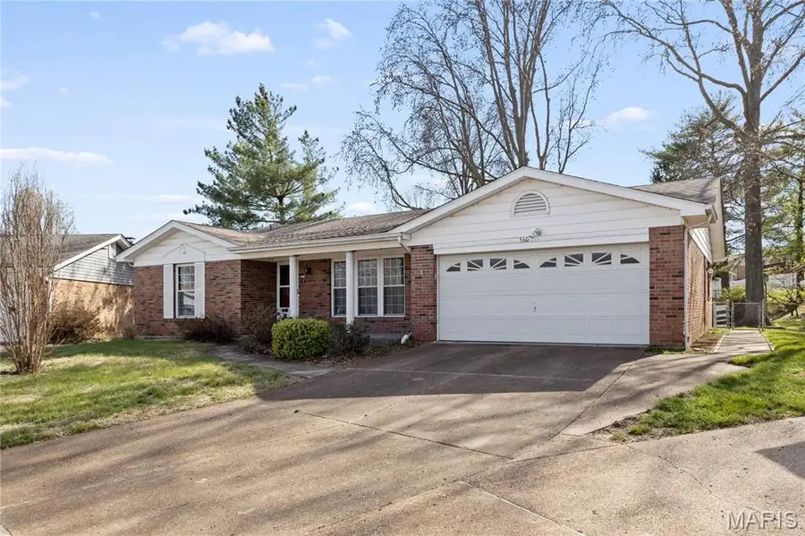 560 Blossomheath Drive, Mehlville, MO 63125 - #2