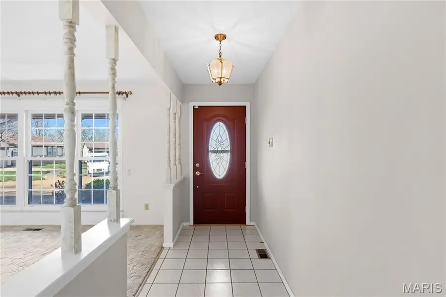 560 Blossomheath Drive, Mehlville, MO 63125 - #3