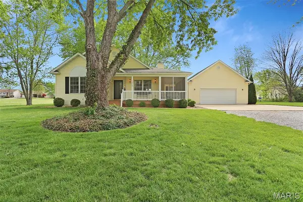 1970 Captains Drive, Worden, IL 62097